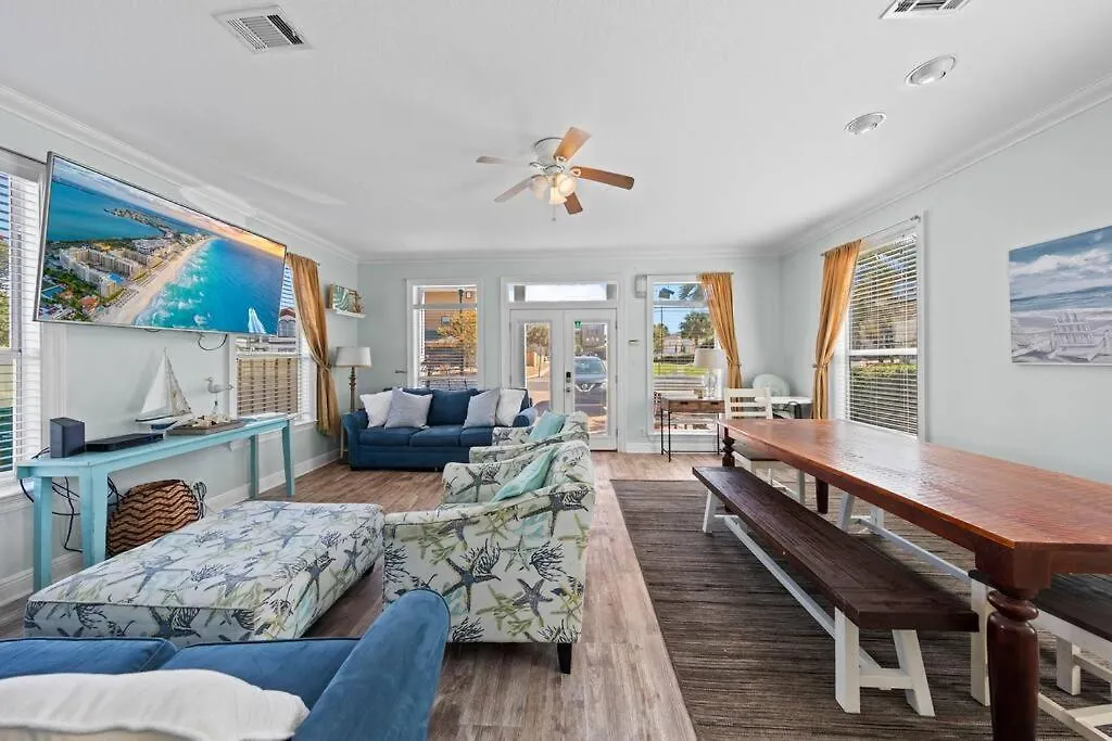 Shangri-La Destin Holiday home